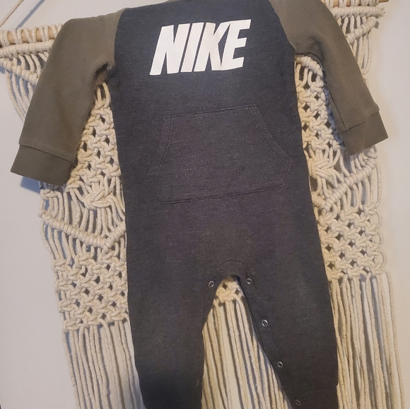 Nike baby body suit size 12 months. Green and grey ribbed with Nike logo. - Picture 2 of 2